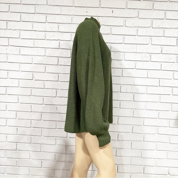 M Lounge stitch rib high neck sweater in forest green - Picture 10 of 12